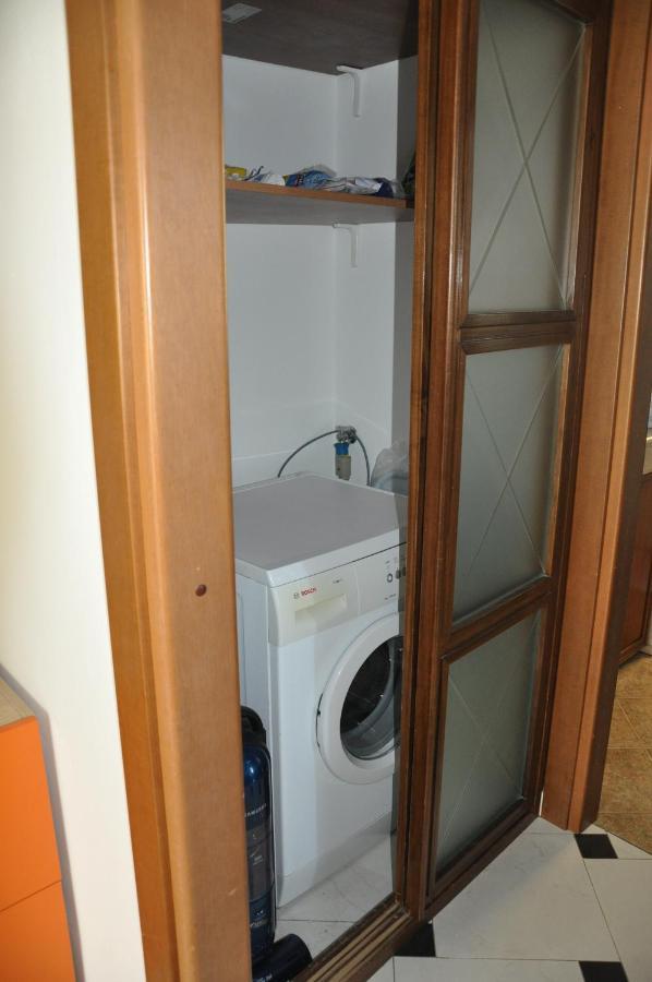 Appartamento Villa Rita A 100 M Dal Mare! Vallecrosia Kültér fotó