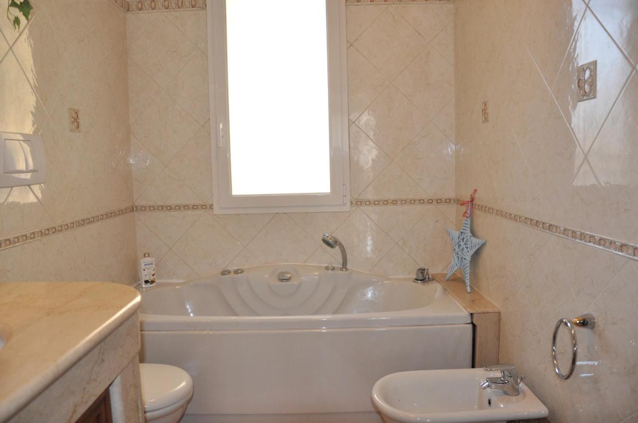 Appartamento Villa Rita A 100 M Dal Mare! Vallecrosia Kültér fotó